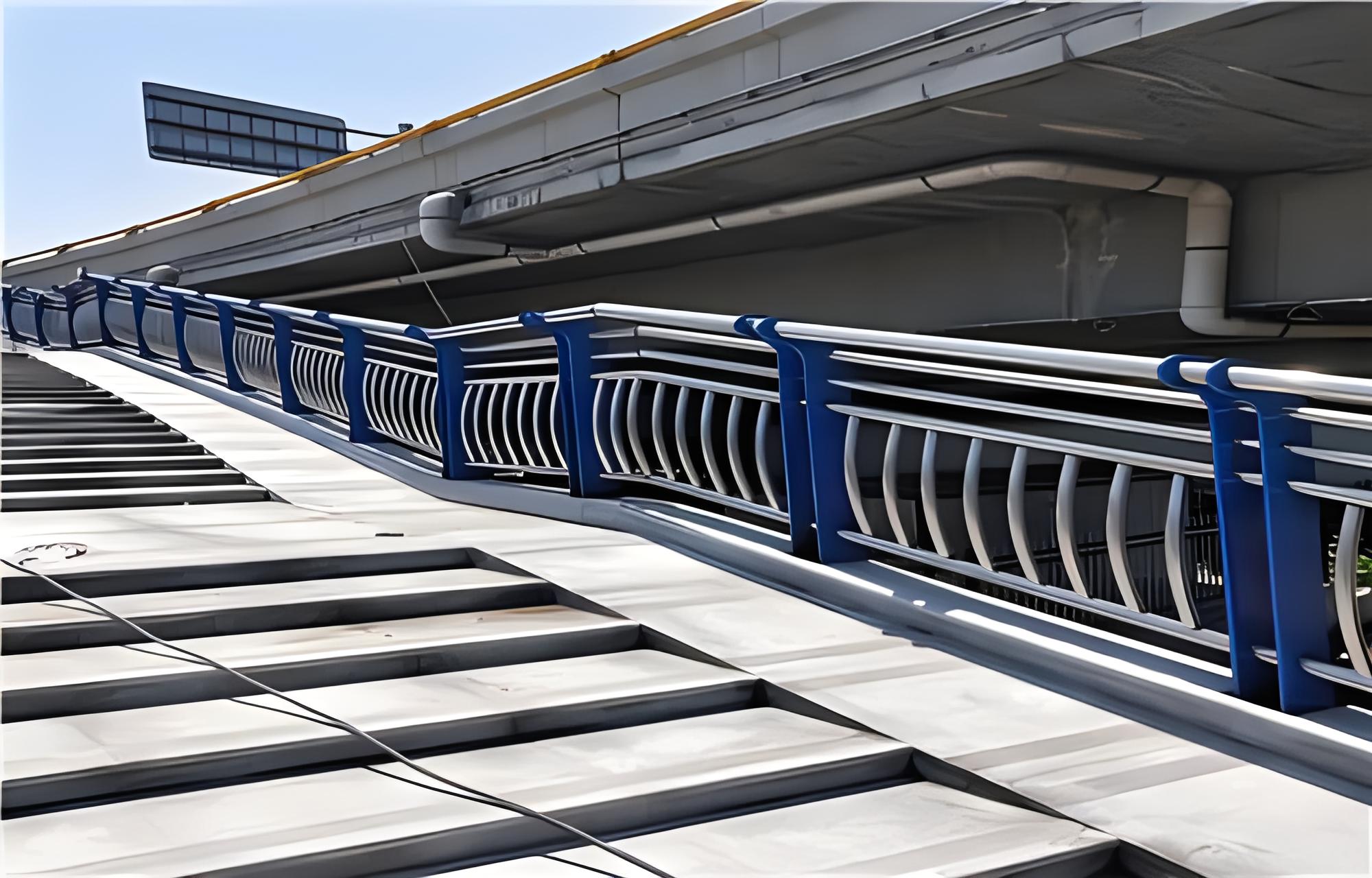 阿里不锈钢桥梁护栏维护方案：确保安全，延长使用寿命